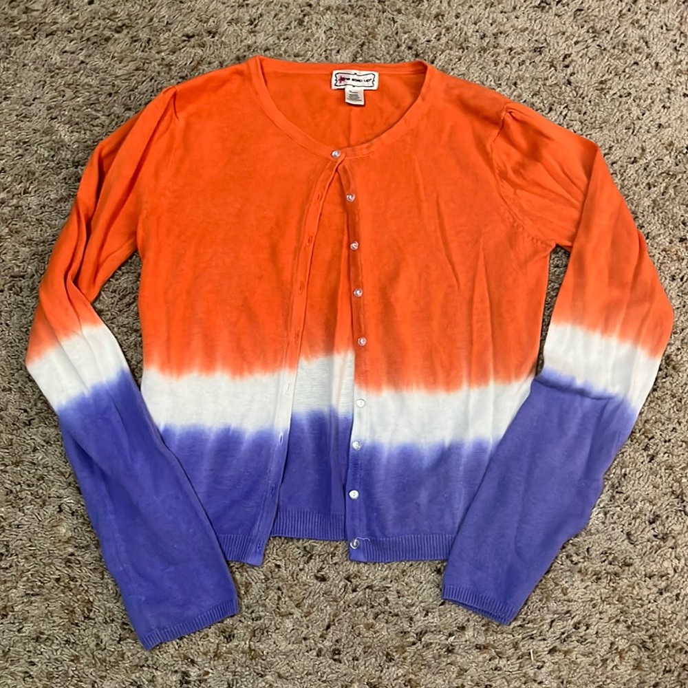 One Step Up | Size Medium | Ombré | Cardigan | Button Up |